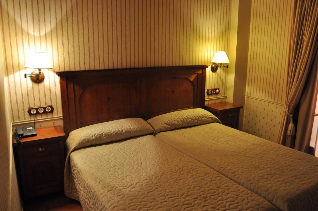 Hotel Bocalé Sallent de Gállego Szoba fotó